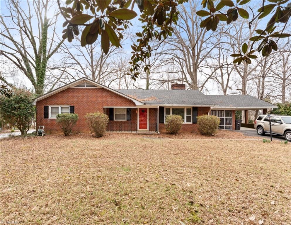 300 Gatewood Drive Property Photo