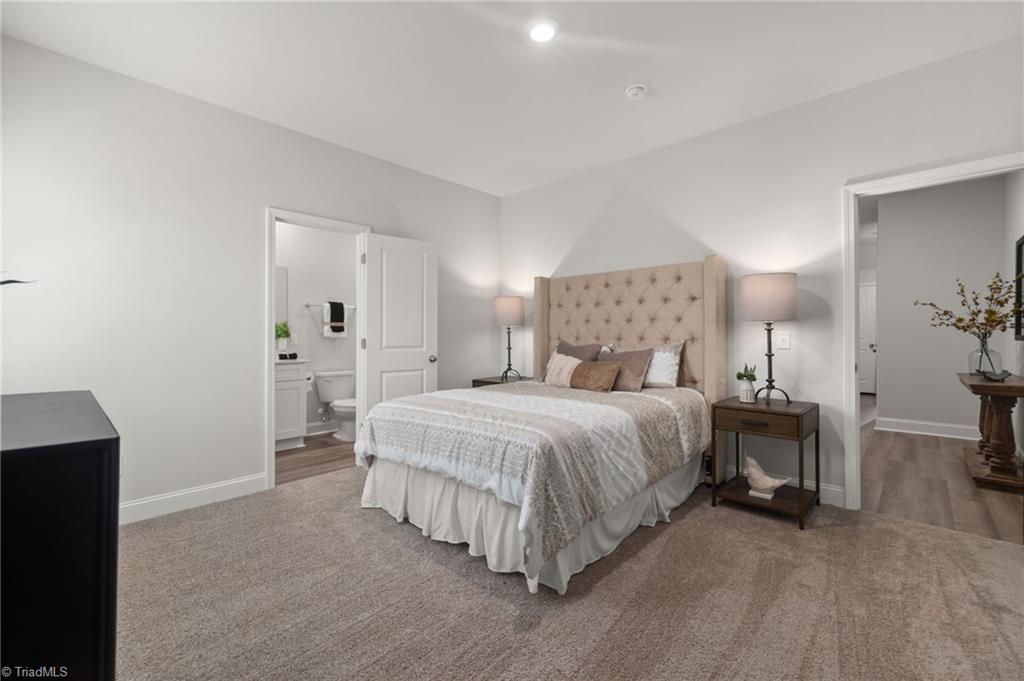 1729 University Drive # D1 Property Photo 4