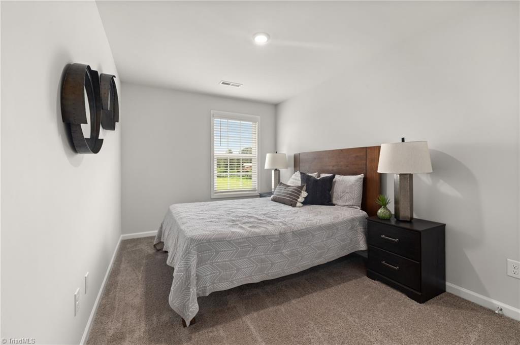 1729 University Drive # D1 Property Photo 9