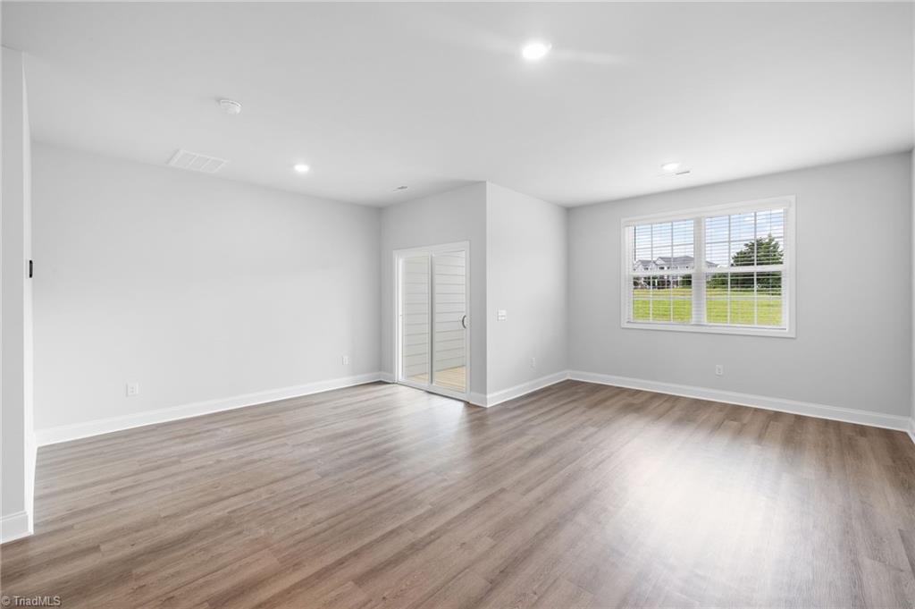 1729 University Drive # D1 Property Photo 29