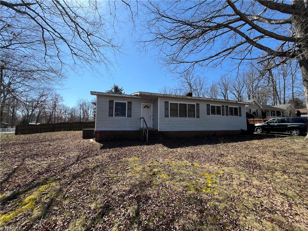 811 Sherwood Avenue Property Photo