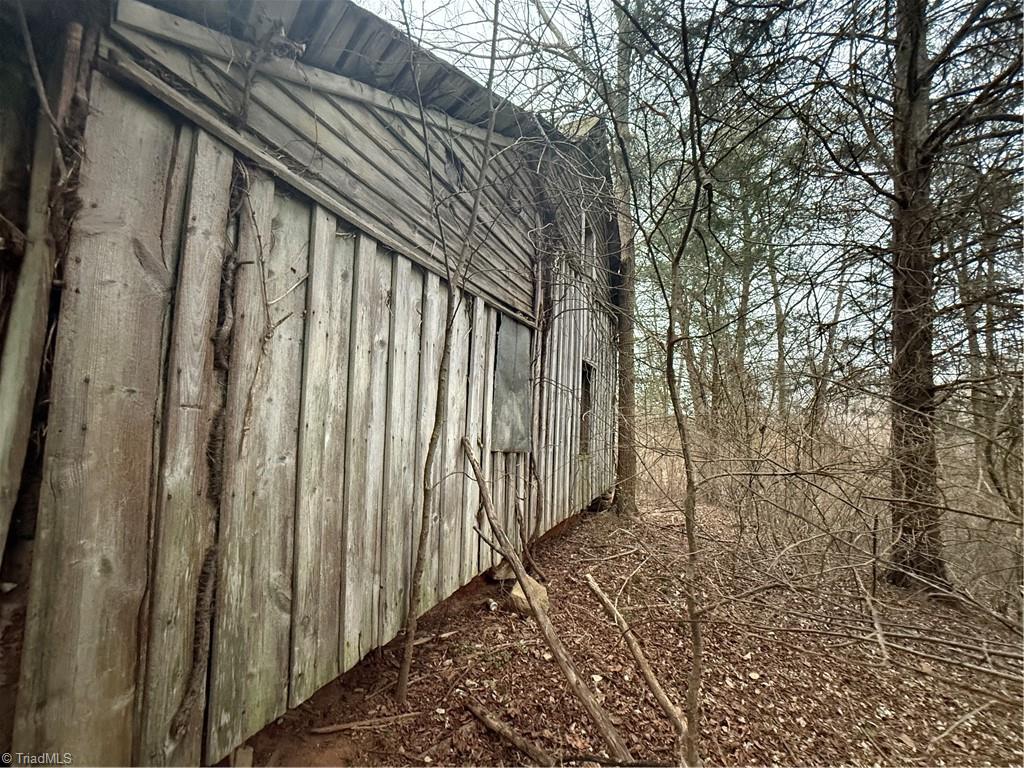 001 Estate Drive Property Photo 37