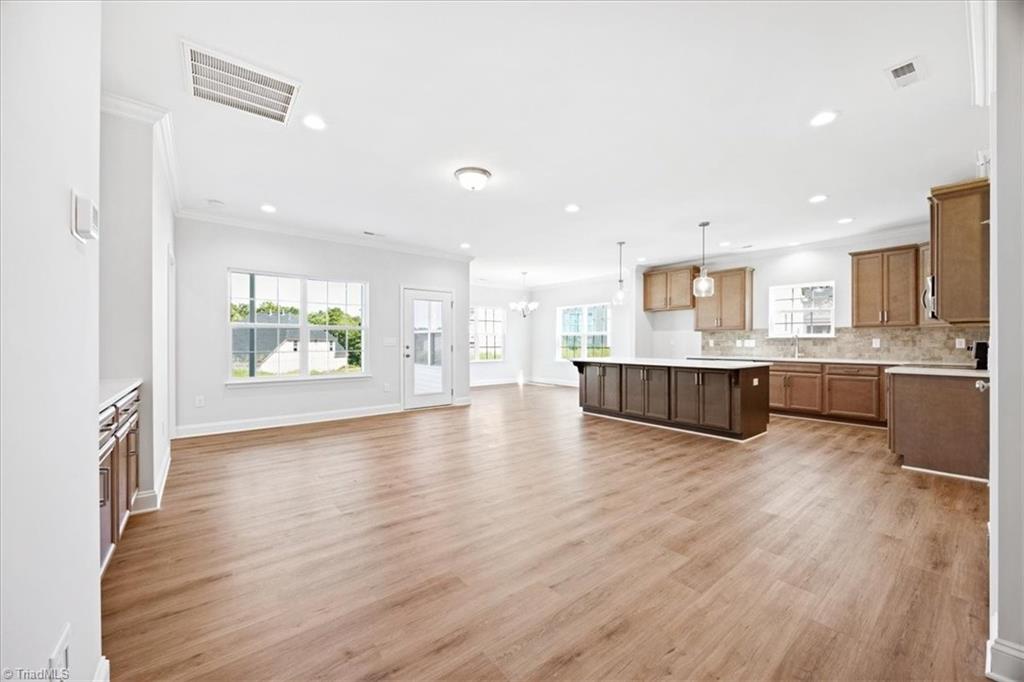 1811 Parham Drive # 89 Property Photo 7