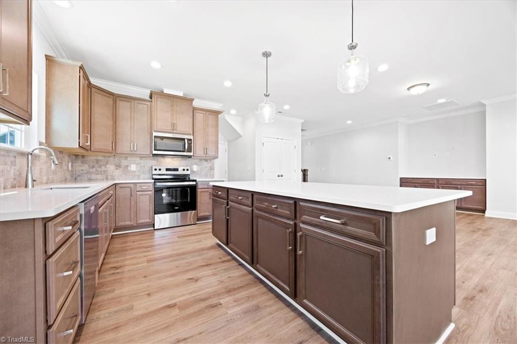 1811 Parham Drive # 89 Property Photo 9