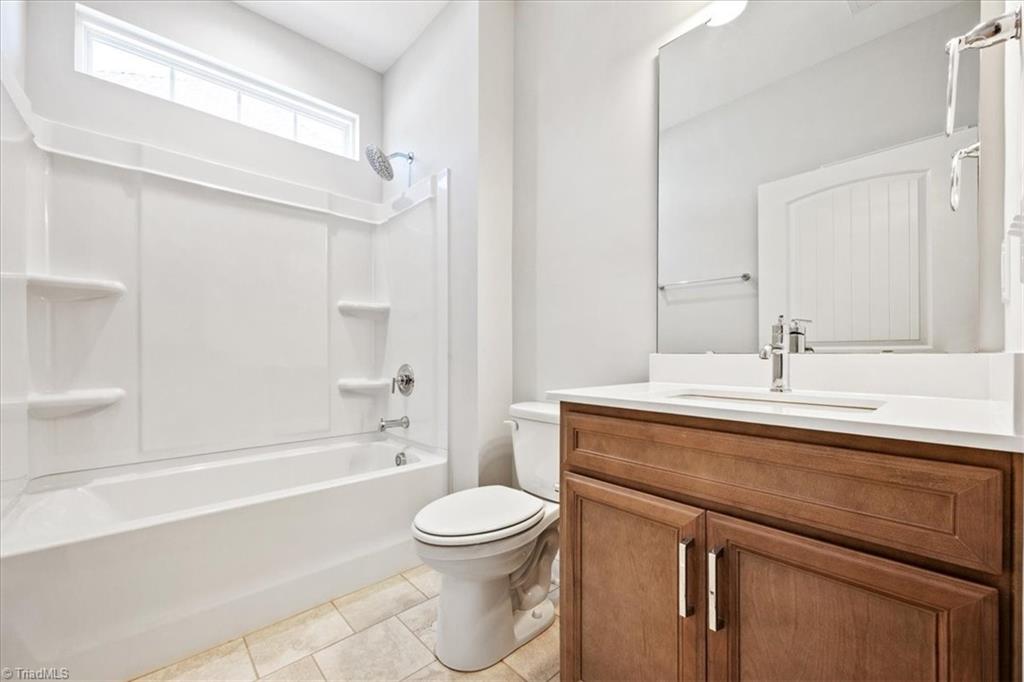 1811 Parham Drive # 89 Property Photo 11