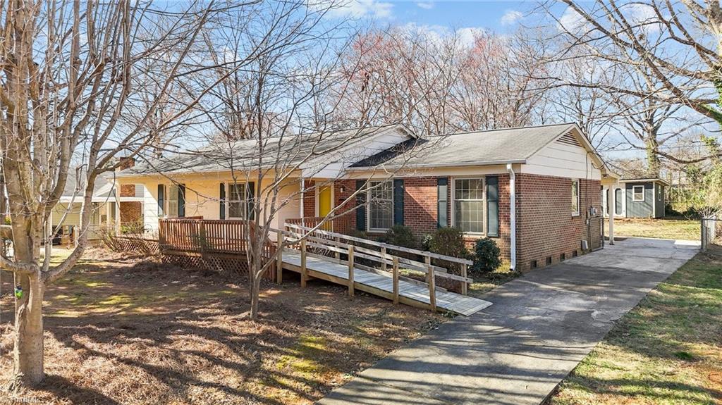 639 Woodhaven Drive Property Photo