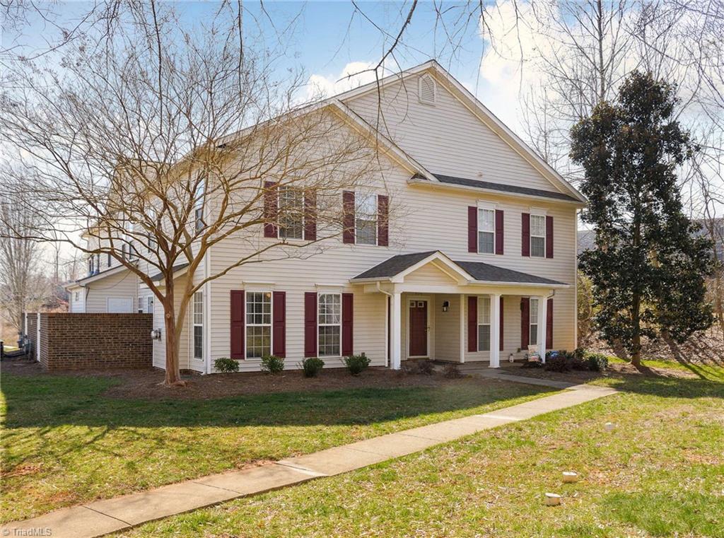 127 Pinewood Lane # 102 Property Photo