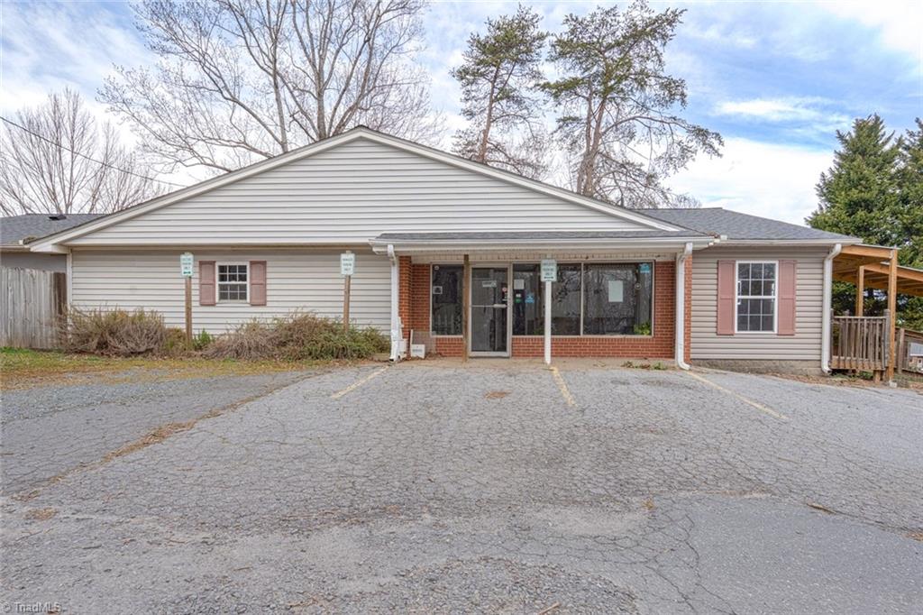 1020 Alamo Drive Property Photo 3