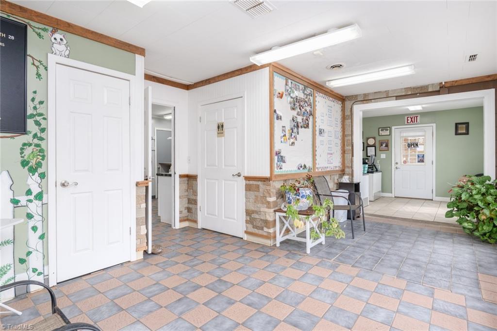 1020 Alamo Drive Property Photo 7