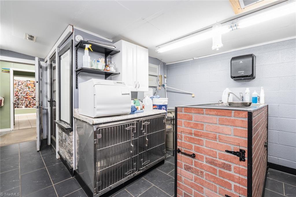 1020 Alamo Drive Property Photo 11