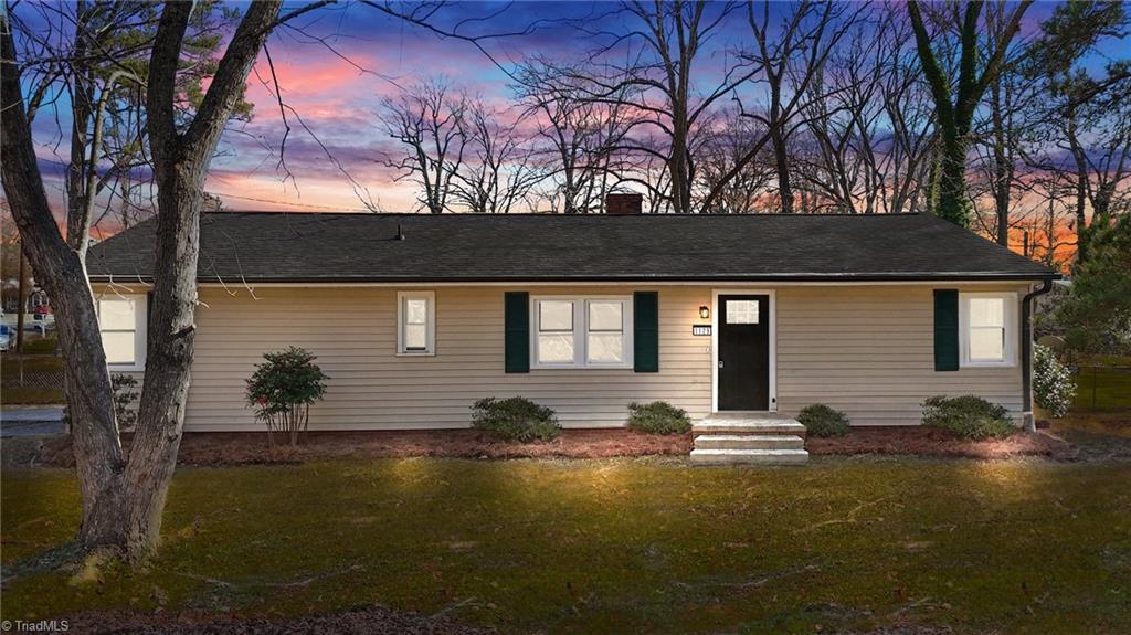 1129 Willowbrook Drive Property Photo