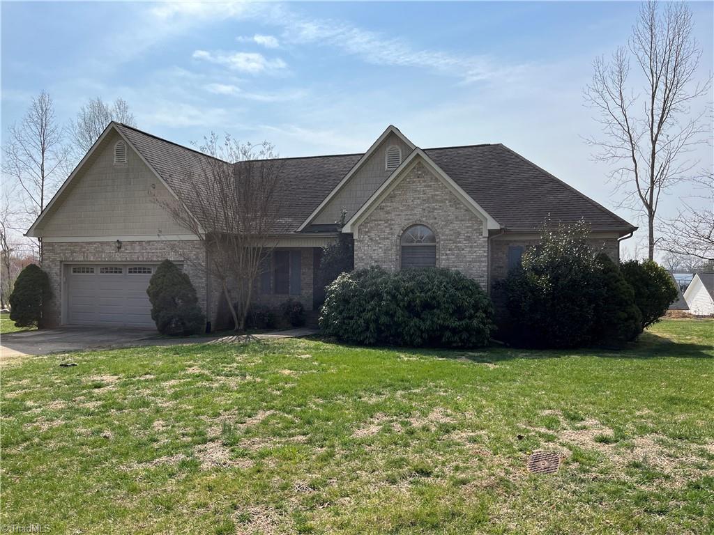 105 Salem Court Property Photo