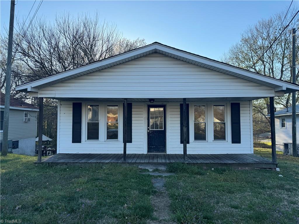 324 Walker Street Property Photo