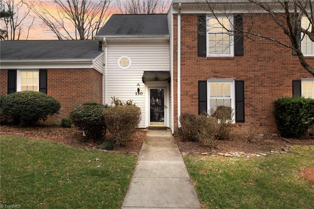 27106 Real Estate Listings Main Image