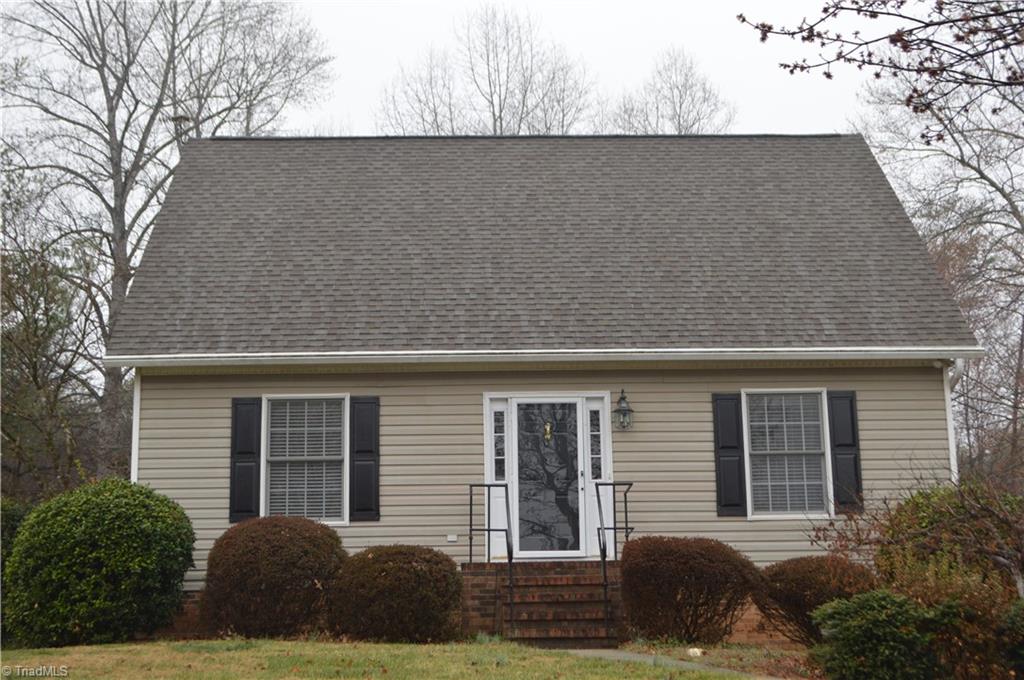 North Surry Real Estate Listings Main Image