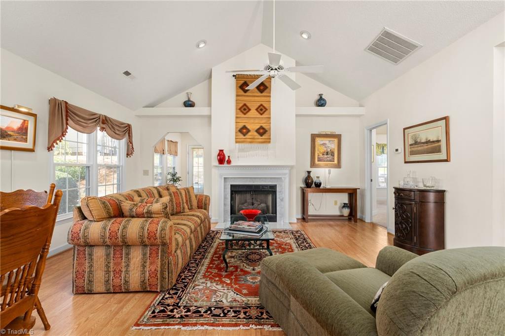 11 Cedar Knoll Drive Property Photo 3