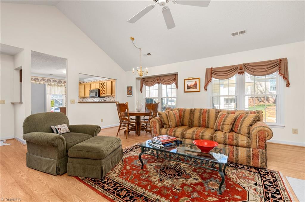 11 Cedar Knoll Drive Property Photo 4