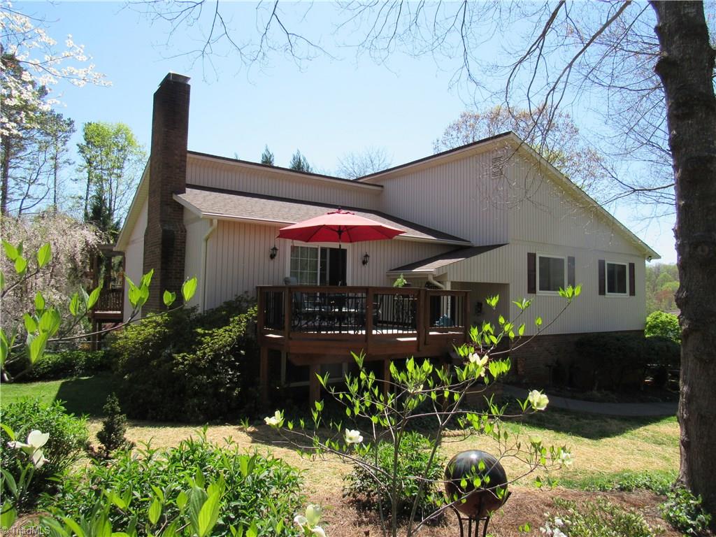 302 Country Lane Property Photo