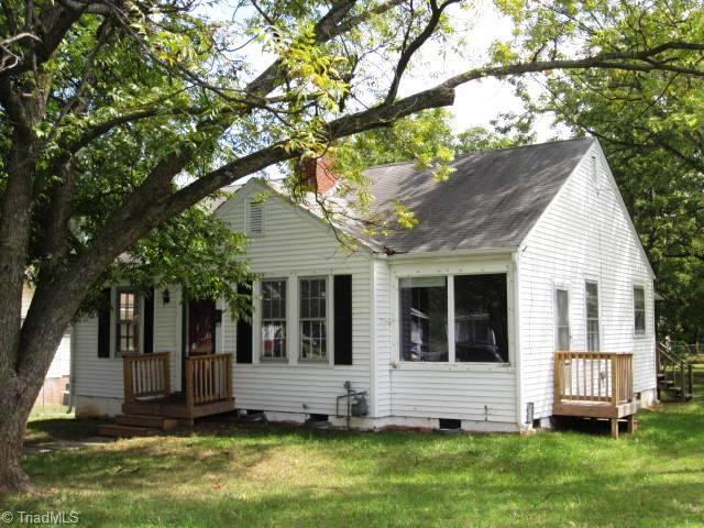 1011 Rainey Street Property Photo