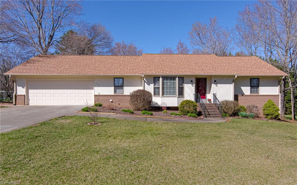 27105 Real Estate Listings Main Image