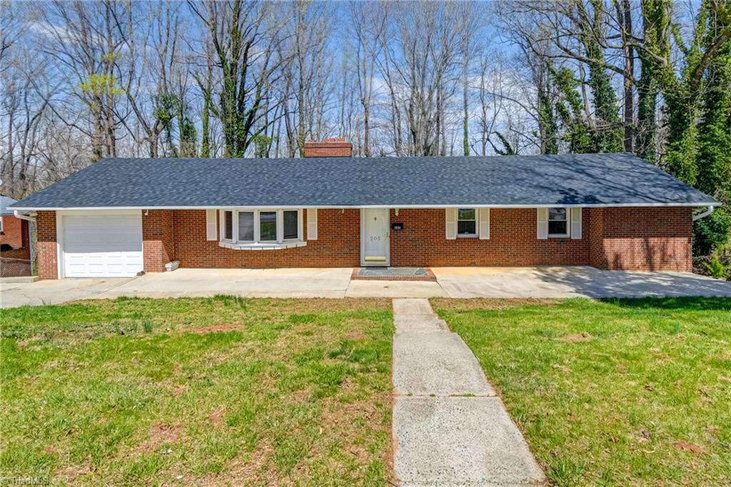 205 Beechwood Circle Property Photo
