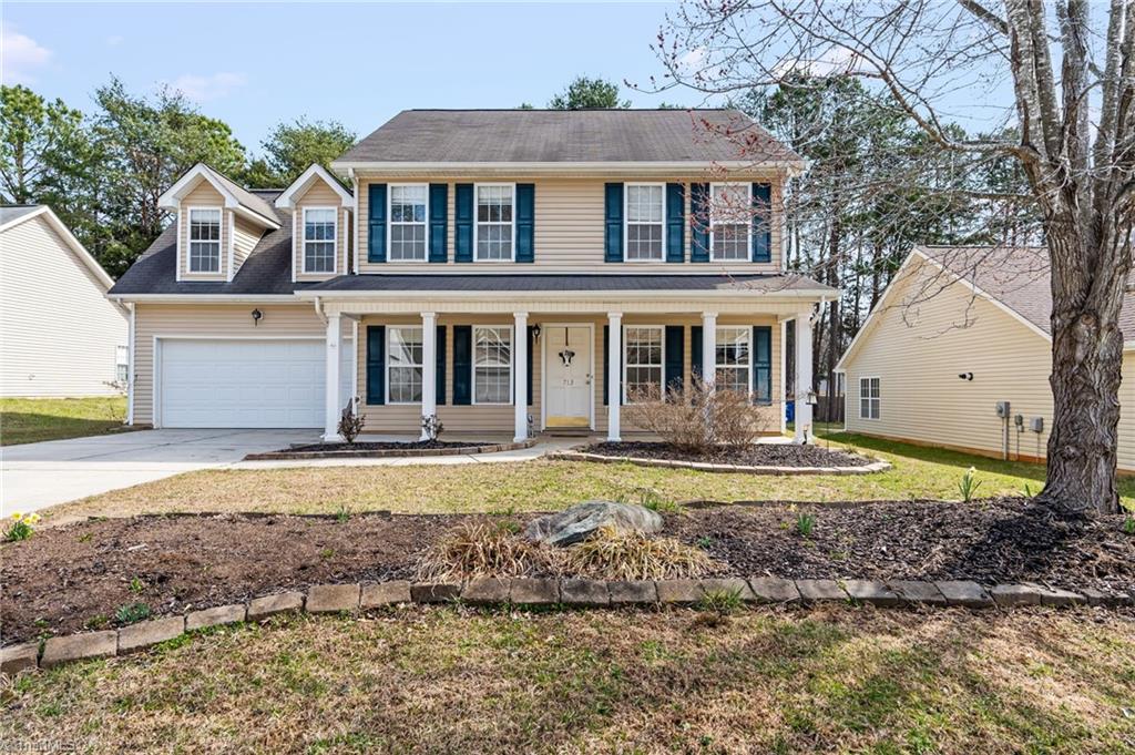 713 Hawthorn Ridge Drive Property Photo 1