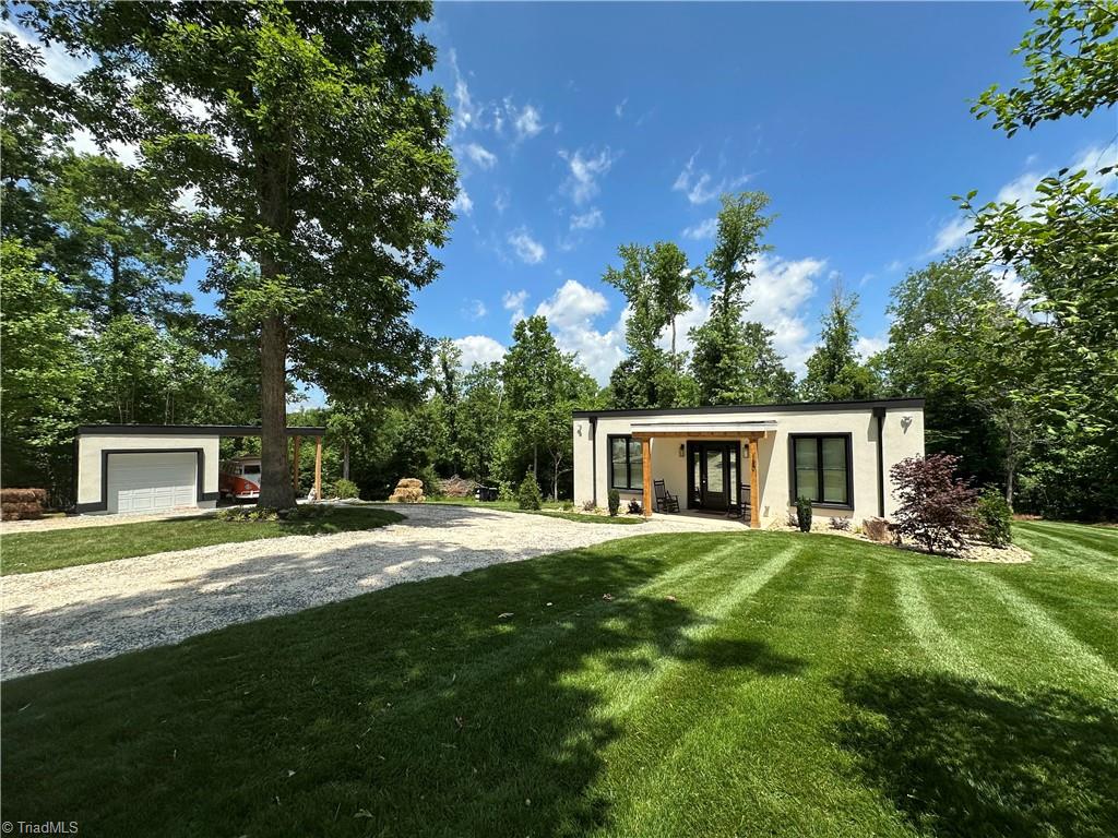 150 Ivory Lane Property Photo 1