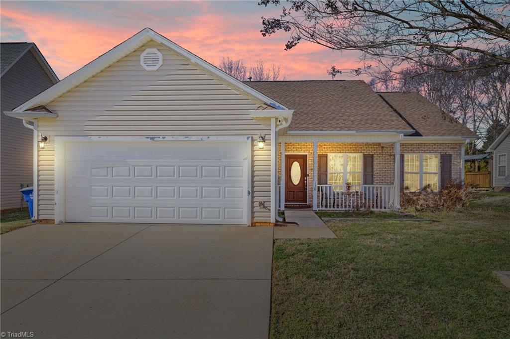 130 Brooks Edge Drive Property Photo