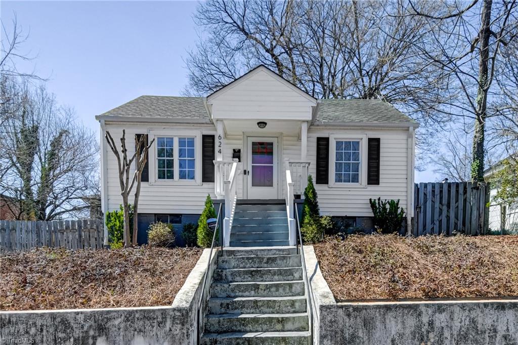 624 Laurel Street Property Photo