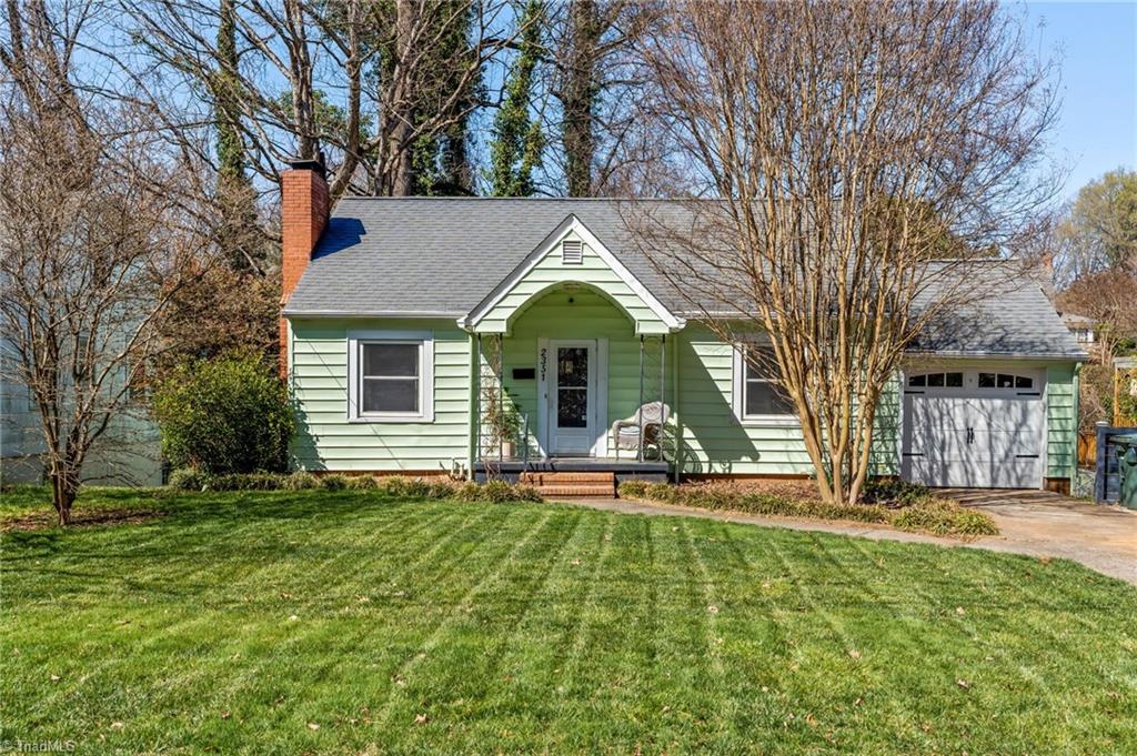 2351 Lyndhurst Avenue Property Photo