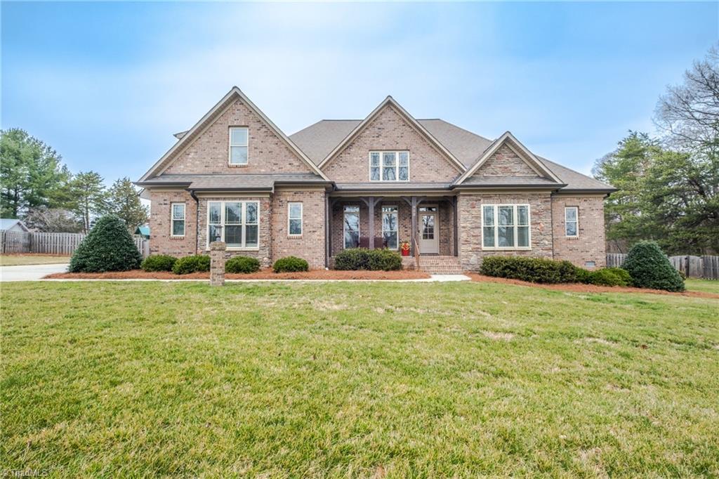922 James Doak Parkway Property Photo