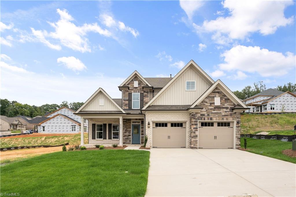 2751 Monarch Way Property Photo 3