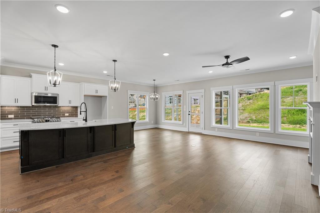 2751 Monarch Way Property Photo 16