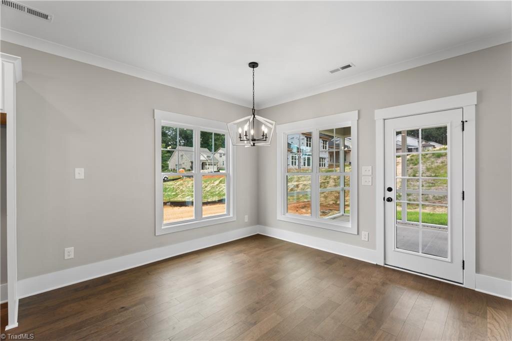 2751 Monarch Way Property Photo 17