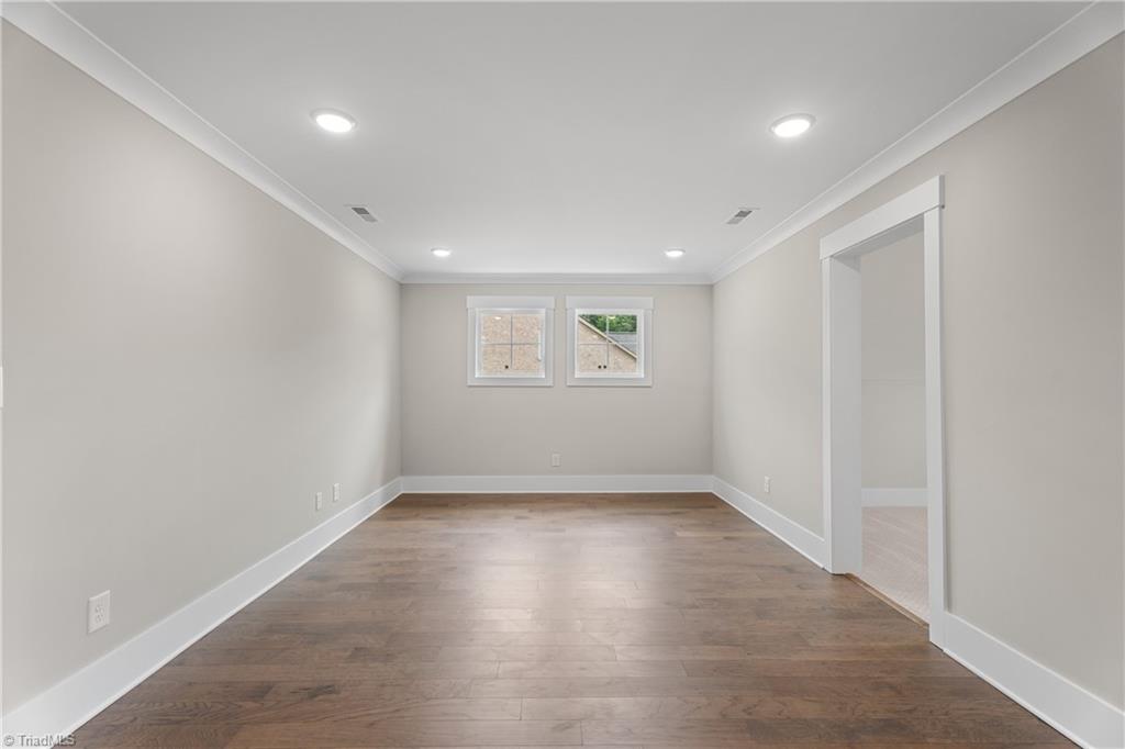 2751 Monarch Way Property Photo 32