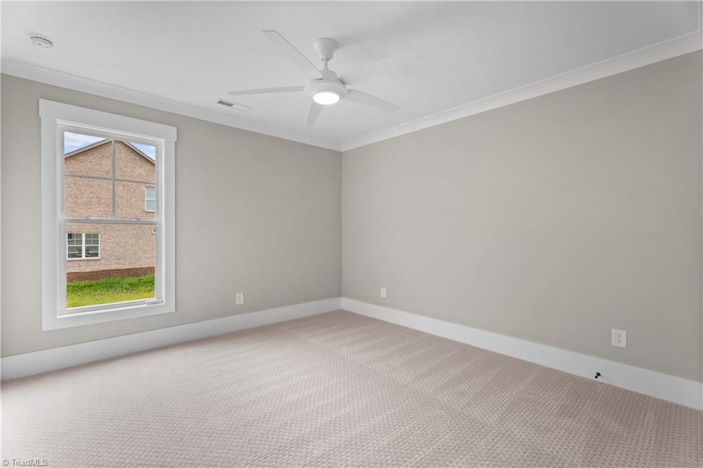 2751 Monarch Way Property Photo 37