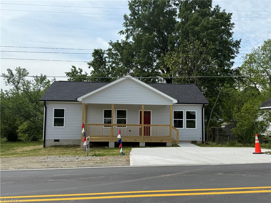 1012 W Webb Avenue Property Photo