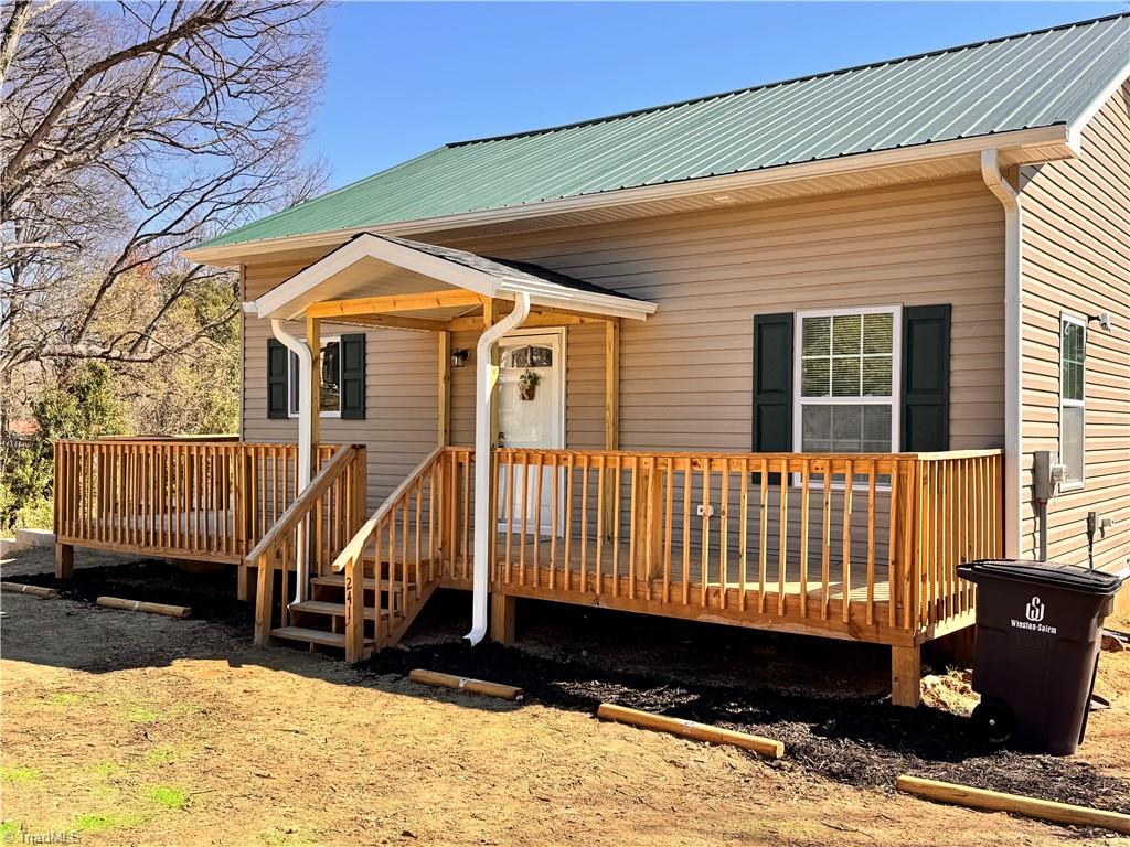 241 Forest Hill Avenue Property Photo