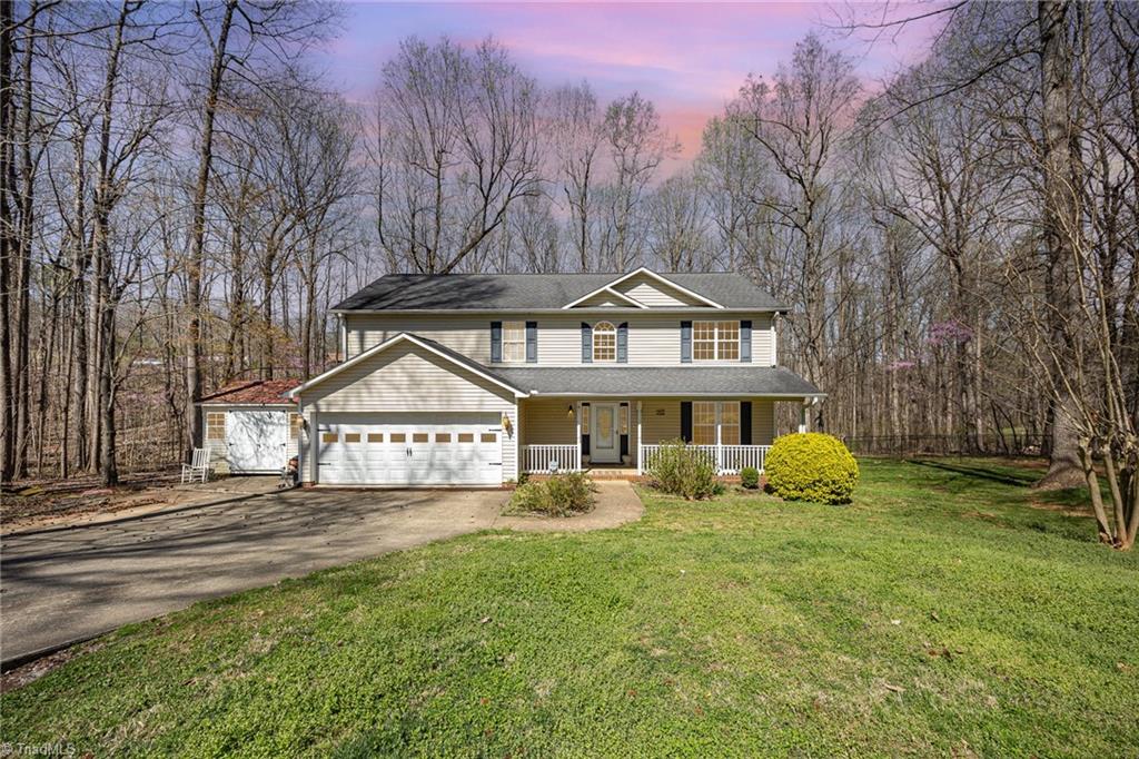 215 Blakes Court Property Photo