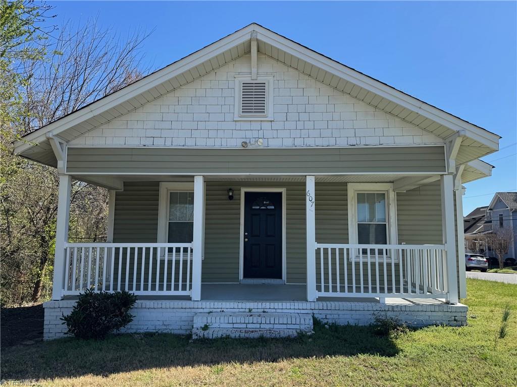 607 Gillespie Street Property Photo