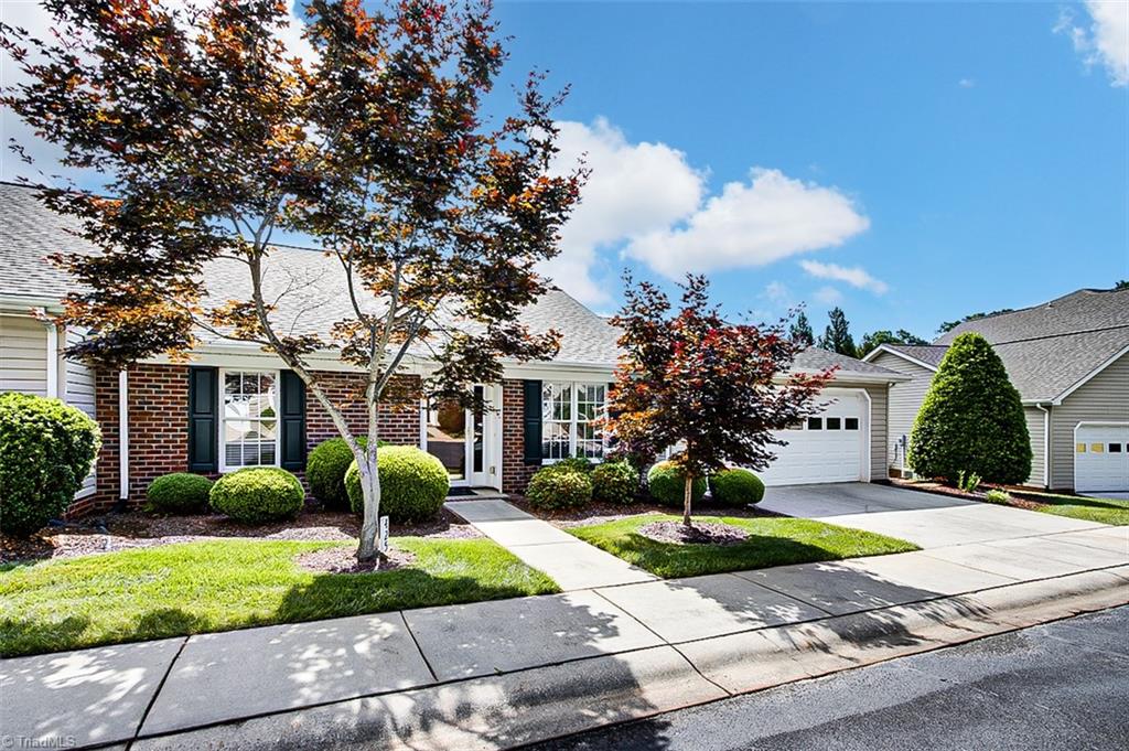 425 Ashmont Court Property Photo
