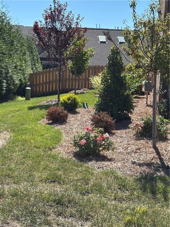 1041 Beechcraft Drive Property Photo 2