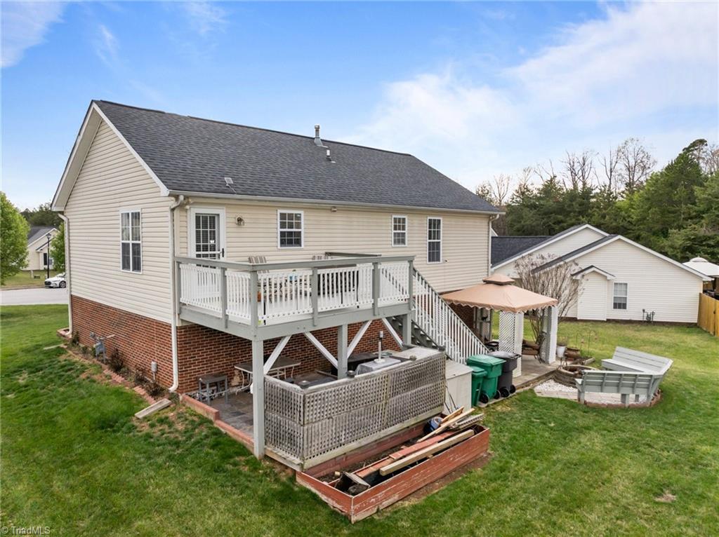 3855 Eagleston Court Property Photo 4