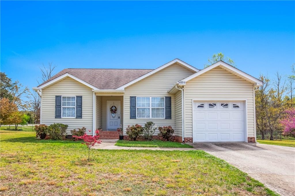 4995 Jackson View Road Property Photo 1