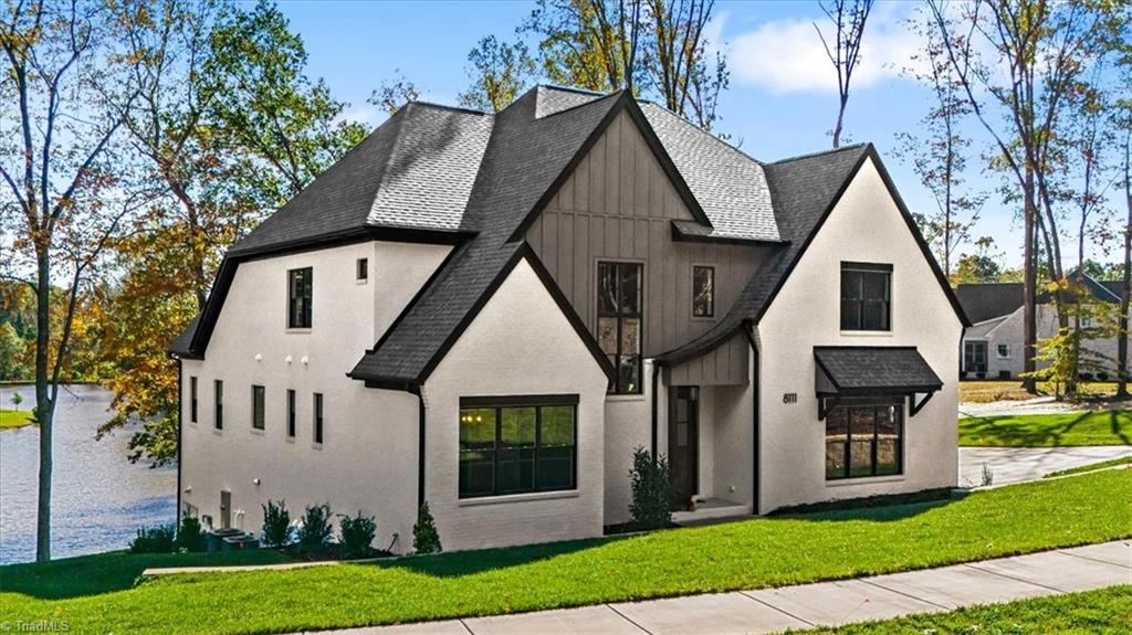 8111 Falcon Trail Property Photo 6