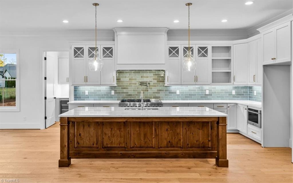 8111 Falcon Trail Property Photo 15