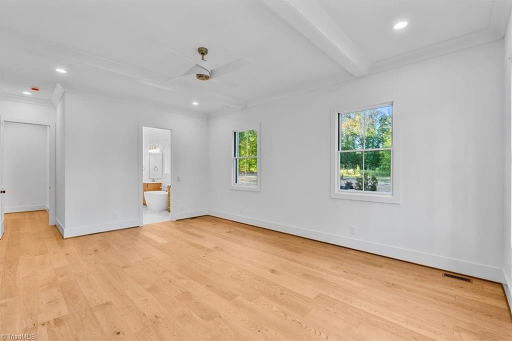 8111 Falcon Trail Property Photo 27