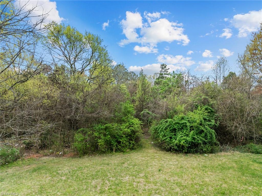 6724 Shallowford Road Property Photo 7