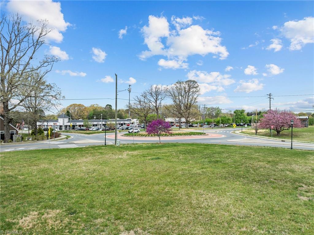 6724 Shallowford Road Property Photo 8
