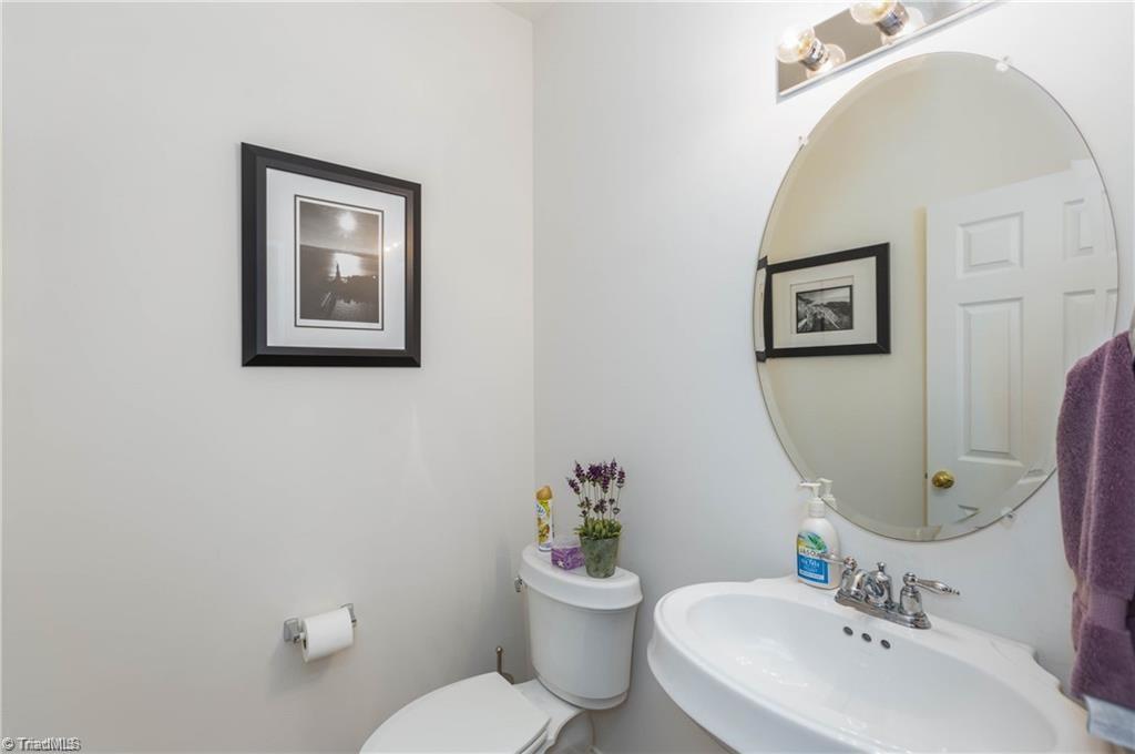 4340 Alderny Place Property Photo 28